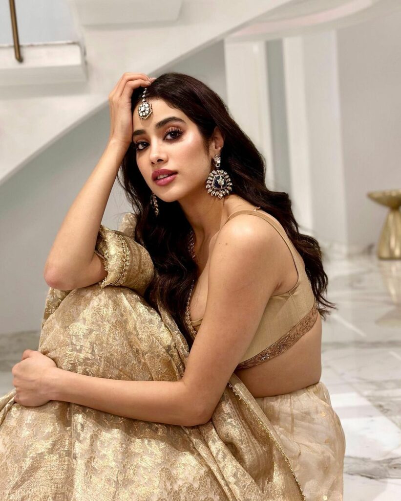 Janhvi Kapoor (4)