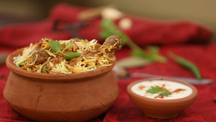 Biryani: ఆన్‌లైన్‌ బిర్యానీ ఎంత పని చేసింది.. ఇలా తిన్నదో లేదో..!