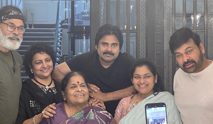 Chiranjeevi: మాకు జన్మను, జీవితాన్ని ఇచ్చింది నీవే.. చిరు ఎమోషనల్