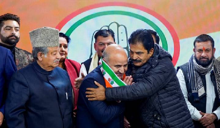 Congress: ఆజాద్‌కు షాక్.. కాంగ్రెస్‌లో  చేరిన 17 మంది కాశ్మీర్ నాయకులు