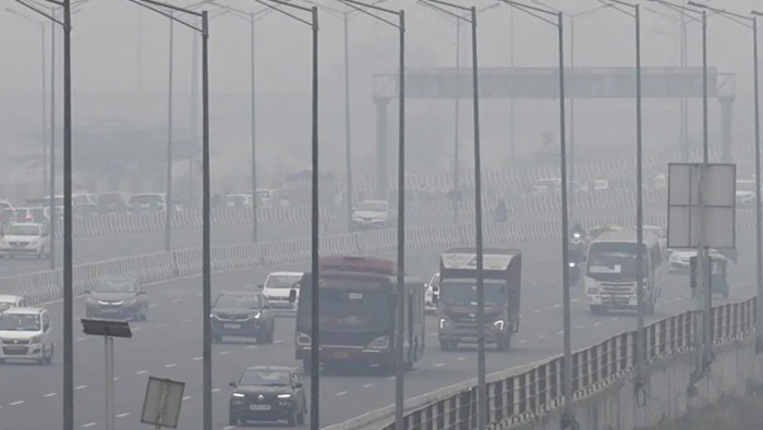 Delhi: ఢిల్లీ వాసులు అలర్ట్.. బీఎస్3, బీఎస్4 కార్లు నిషేధం!