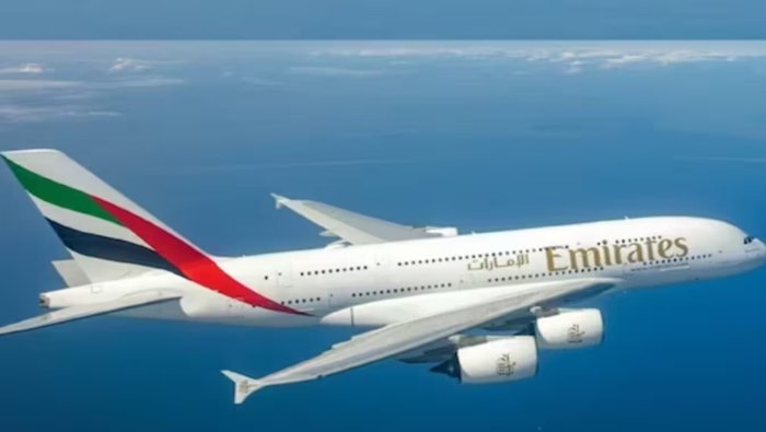 Emirates Flight: 13 గంటలు గాల్లో ప్రయాణించిన విమానం.. మళ్లీ టేకాఫ్ అయిన చోటుకే!