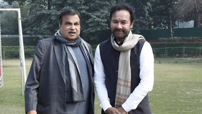 Nitin Gadkari : తెలంగాణ రోడ్డు ప్రాజెక్టులను వేగవంతం చేయండి