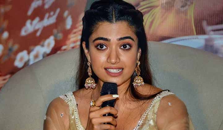 Rashmika Mandanna: అరెరే రష్మికకు ఎంత కష్టం వచ్చింది.. పాపం