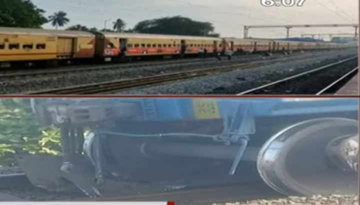 Train Derails: పిఠాపురం – సామర్లకోట మధ్య పట్టాలు తప్పిన గూడ్స్ రైలు