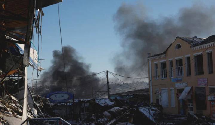 Ukraine War: అంధకారంలో ఉక్రెయిన్.. రష్యా భీకరదాడి.. 12 మంది మృతి