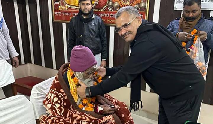 Viral Video: విడుదలైన ఖైదీకి గ్రాండ్ ఫేర్‌వెల్ ఇచ్చిన జైలు సిబ్బంది.. వీడియో వైరల్..