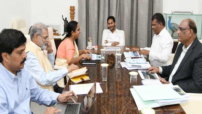 AP New Industrial Policy: నూతన పారిశ్రామిక విధానంపై భేటీ.. సీఎం జగన్‌ కీలక ఆదేశాలు