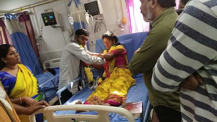 Marriage in Hospital: ఐసీయూలో వధువు..! తాళికట్టిన వరుడు..