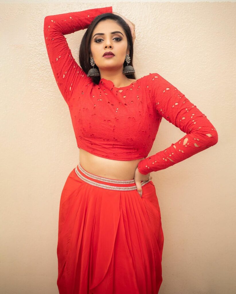 Sreemukhi (18)