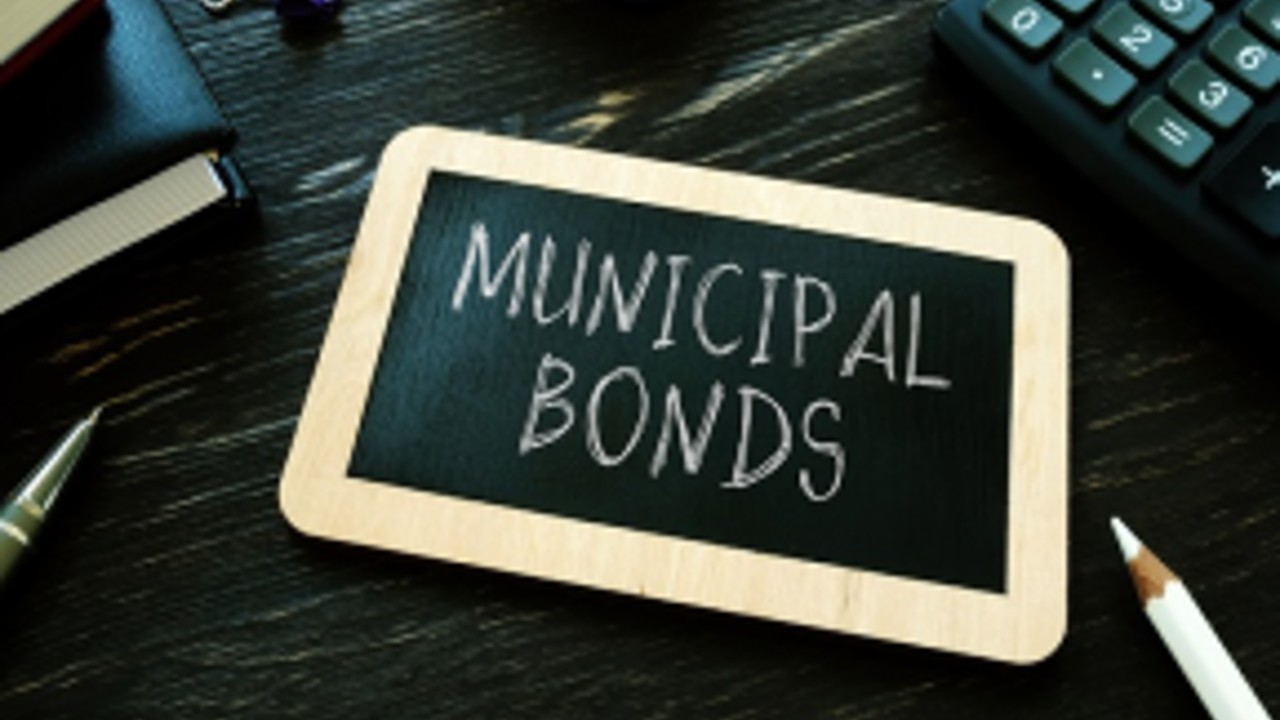 Stock Market Roundup 24-02-23: దేశంలో తొలిసారిగా మునిసిపల్‌ బాండ్‌ ఇండెక్స్‌ ప్రారంభం