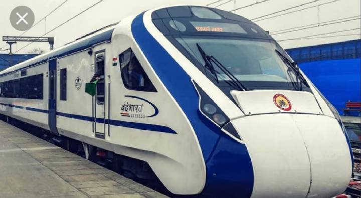 Vande Metro Services : త్వరలో పట్టాలెక్కనున్న వందే మెట్రో రైళ్లు