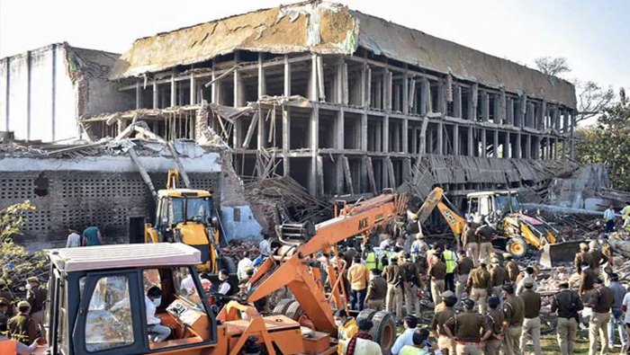 Cold Storage: కూలిన కోల్డ్‌ స్టోరేజీ పైకప్పు.. ఐదుగురు మృతి, 30మందికి గాయాలు