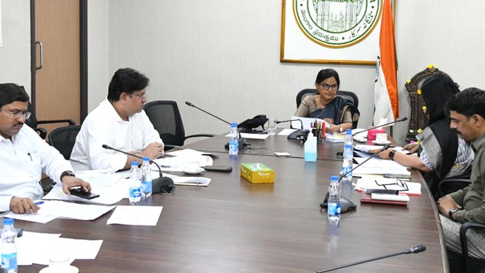 CS Shanti Kumari : పన్ను, పన్నుయేతర ఆదాయాలపై సీఎస్  సమావేశం