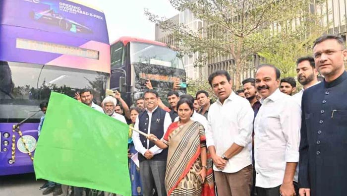 Double Decker Bus : మళ్లీ హైదరాబాద్ రోడ్డు ఎక్కనున్న డబుల్ డెక్కర్ బస్సులు