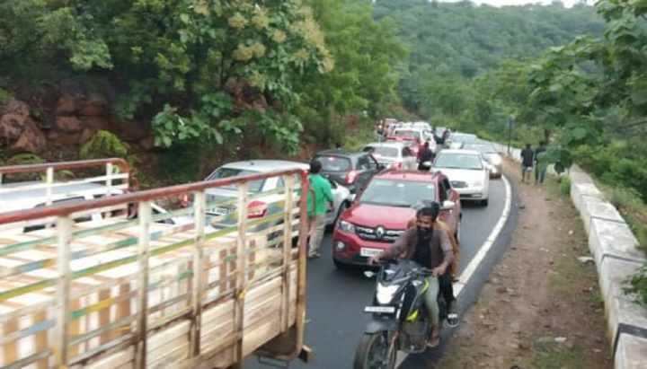 Srisailam Traffic