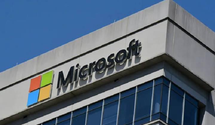 US Layoffs: రెండేళ్ల గరిష్టానికి అమెరికాలో ఉద్యోగుల తొలగింపు..