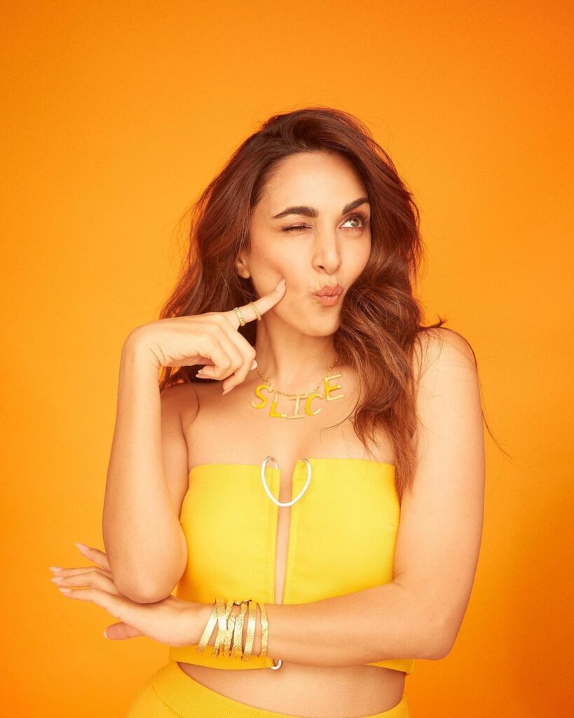 Kiara Advani (10)