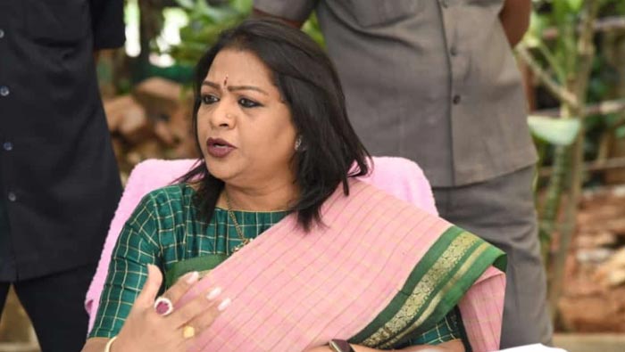 Gadwal Vijayalaxmi : మోడీ విధానాలు ఎమర్జెన్సీ కన్నా దారుణంగా ఉన్నాయి