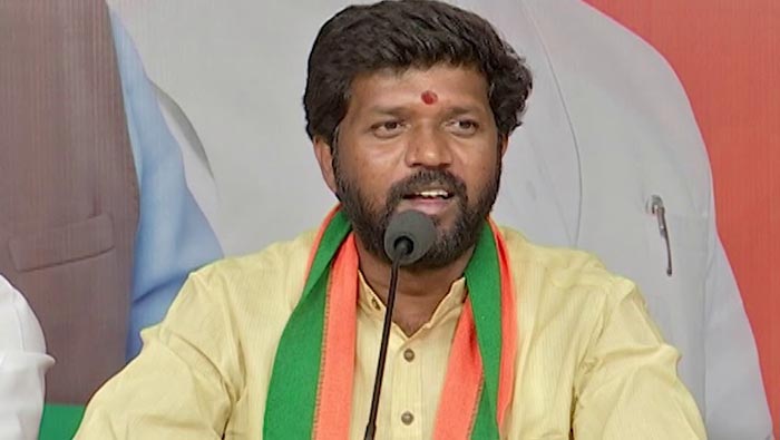 Koppu Basha : దుర్గం చిన్నయ్య వెంటనే తన పదవికి రాజీనామా చేయాలి