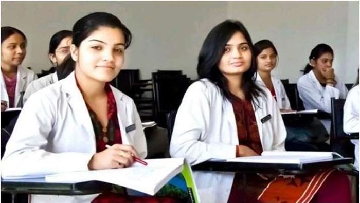 NEET PG: నేడు దేశవ్యాప్తంగా నీట్‌ పీజీ పరీక్ష.. రాష్ట్రంలో 10 పరీక్ష కేంద్రాలు