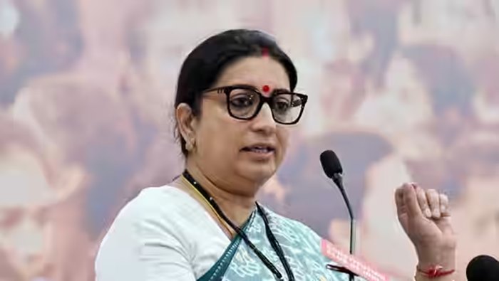 Smriti Irani: మాతృభూమిని అవమానించిన కాంగ్రెస్‌కు ఒక్క ఓటు కూడా వేయొద్దు..