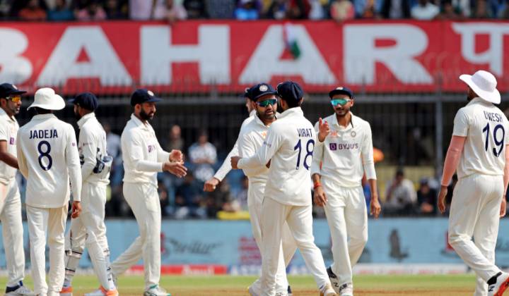 Ind vs Aus: ఆసీస్ ఆలౌట్.. గేమ్ స్టార్ట్ చేసిన భారత్