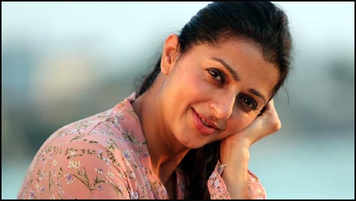 Bhumika Chawla: నమ్మించి హ్యాండ్ ఇచ్చారు.. చాలా బాధేసింది