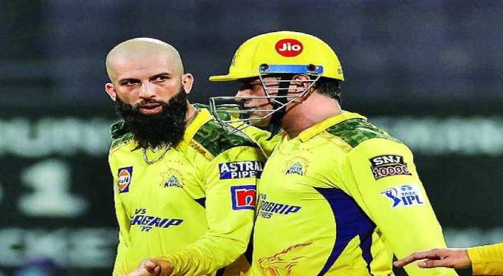 Moeen Ali : ధోనీ వచ్చే ఏడాది కూడా ఆడతాడు : మొయిన్ అలీ