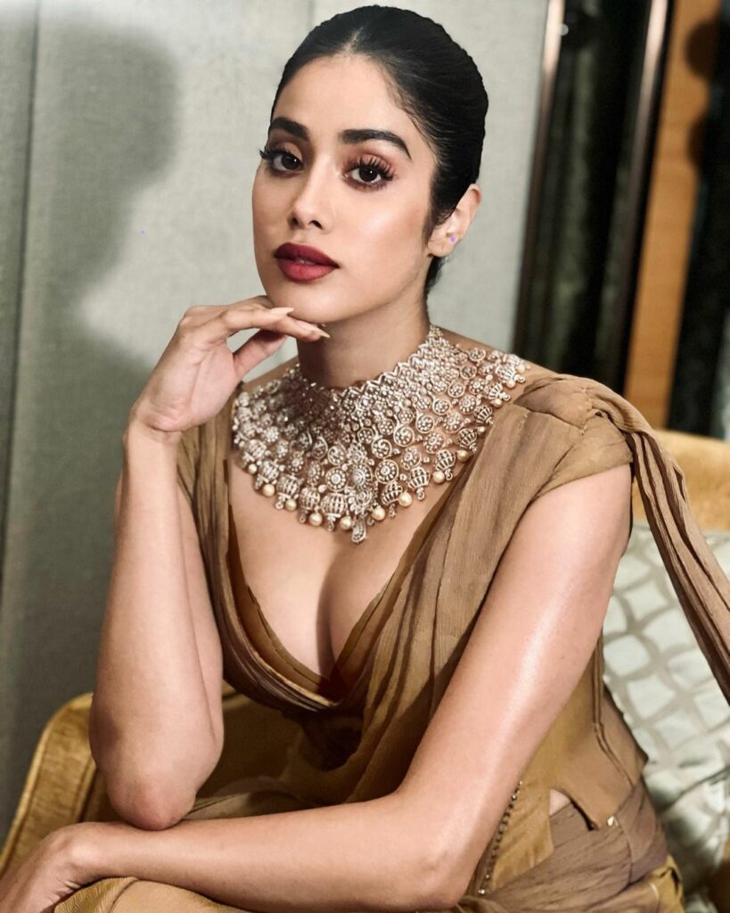 Janhvi Kapoor (6)