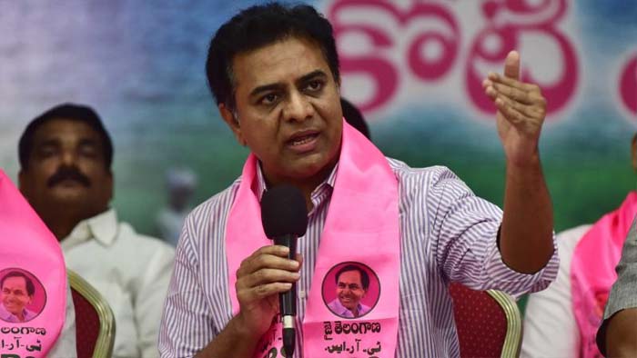 Minister KTR :  ప్రజాస్వామ్యంలో అందరూ సమానమే