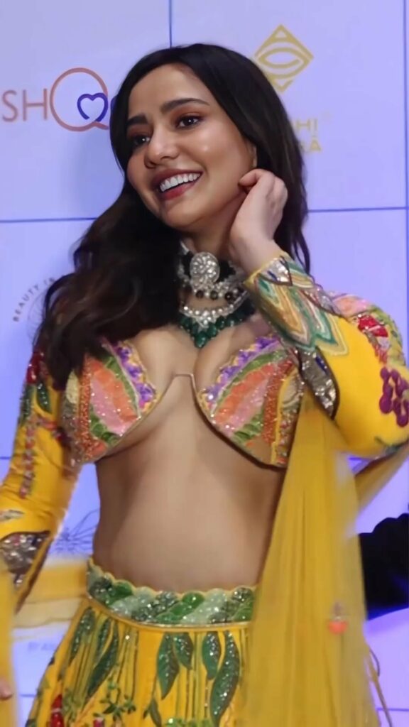 Neha Sharma (7)