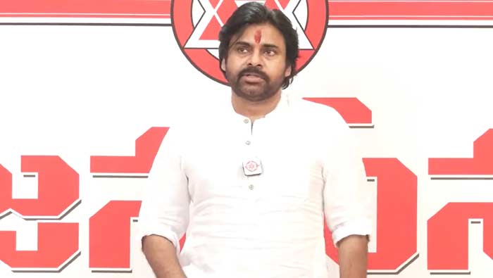 Pawan Kalyan: వైసీపీ నేతలకు పవన్‌ వార్నింగ్‌..