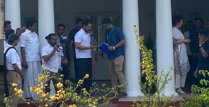 Rahul Gandhi: నిజం మాట్లాడినందుకు మూల్యం.. బంగ్లా ఖాళీ చేసిన రాహుల్