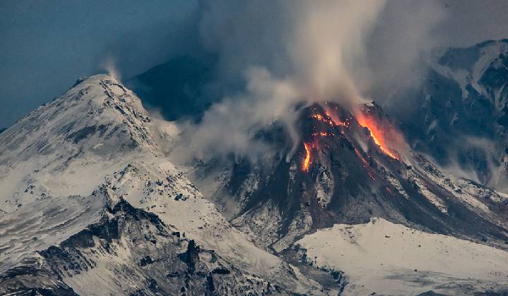 Shiveluch Volcano Erupts