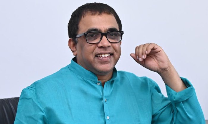 Tollywood: నిర్మాతను మించిన నటుడు ఎవరూ వుండరు: బెక్కెం వేణుగోపాల్