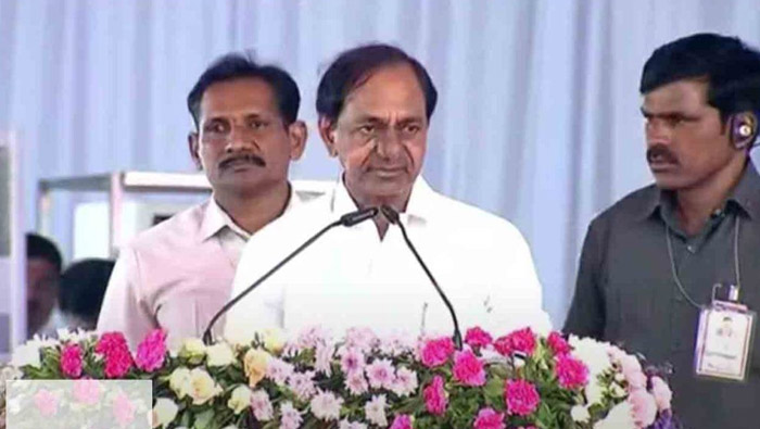 CM KCR : విశ్వ మానవుని విశ్వరూపాన్ని ఇక్కడ ప్రతిష్టించుకున్నాం