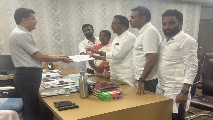 Seethakka: రాముడిని కూడా రాజకీయాల్లోకి లాగిన పార్టీ.. బీజేపీ