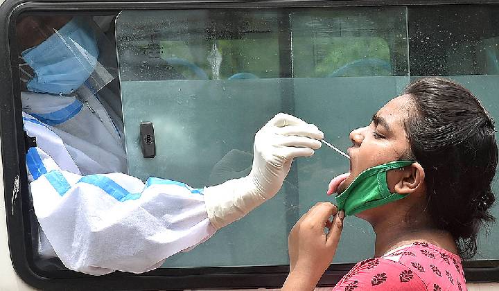 Carona : మళ్లీ విరుచుకుపడుతున్న కరోనా.. యూపీ సహా దేశంలో 5 మరణాలు నమోదు