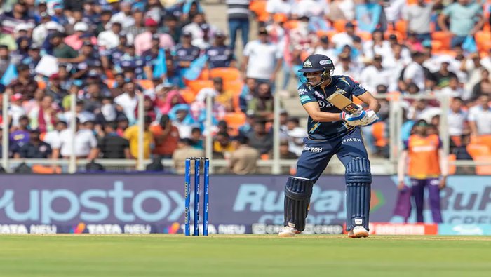 GT vs KKR: నిలకడగా ఆడుతున్న గుజరాత్ టైటాన్స్.. 10 ఓవర్లలో స్కోరు ఇలా..