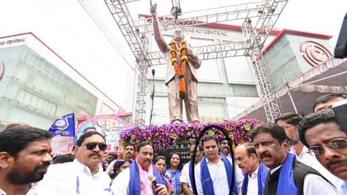 KTR: పార్లమెంట్‌ కి అంబేద్కర్ పేరుపెట్టాలి.. కేంద్రానికి కేటీఆర్‌ డిమాండ్‌