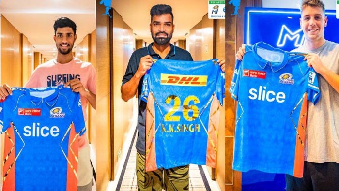 IPL 2023: ముంబై ఇండియన్స్ ఉమెన్స్ జెర్సీతో బరిలోకి రోహిత్ సేన