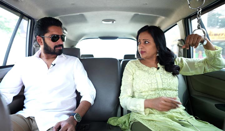 Anchor Suma: యాంకర్ సుమ అరెస్ట్.. అసలు కారణం ఇదే..?