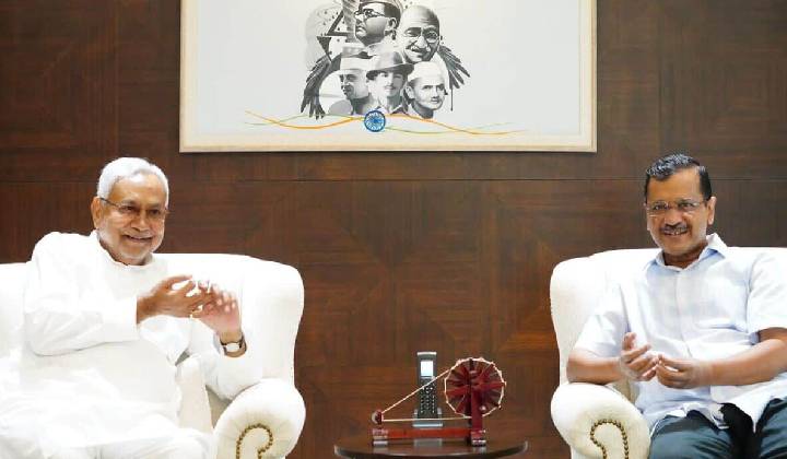 Nitish Kumar Meets Kejriwal
