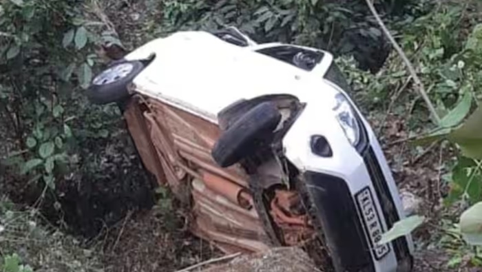 Accident: అల్లూరి జిల్లాలో విషాదం.. లోయలోకి దూసుకెళ్లిన కారు, ముగ్గురు మృతి