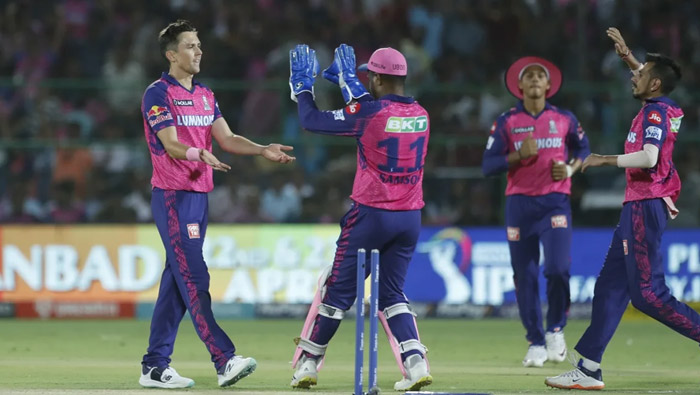 LSG vs RR : నాలుగో వికెట్‌ కోల్పోయిన లక్నో