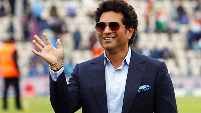 Sachin Tendulkar : 22 వేల మంది అభిమానుల మధ్య సచిన్ టెండూల్కర్ బర్త్ డే వేడుకలు