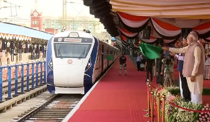 Bharat Express Train: తమిళనాడులో వందేభారత్ ఎక్స్‌ప్రెస్‌ని ప్రారంభించిన ప్రధాని మోడీ