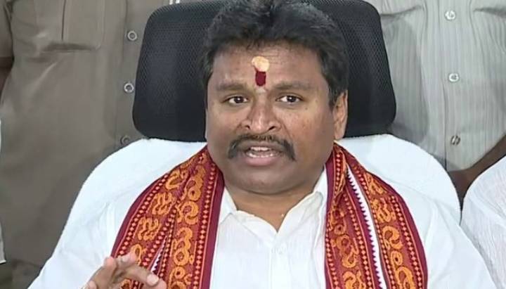Vellampally Srinivas: అమరావతి పేరుతో విజయవాడను మోసం చేశారు
