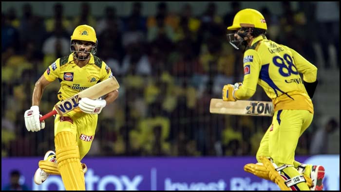 CSK vs GT: రుతురాజ్ వీరవిహారం.. 10 ఓవర్లలో చెన్నై పరిస్థితి ఇది!